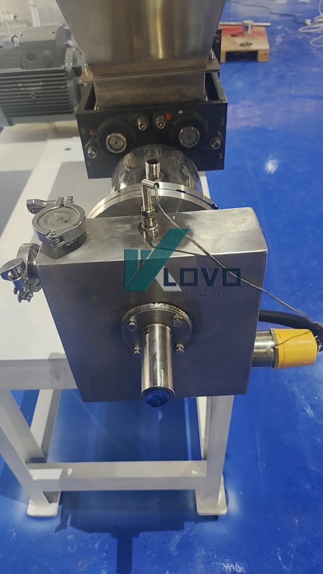 Automatic Toilet Bowl Cleaner Blue Bubbles Toilet Solid Block Deodorant Cleaning Tablets Machine in Factory Price