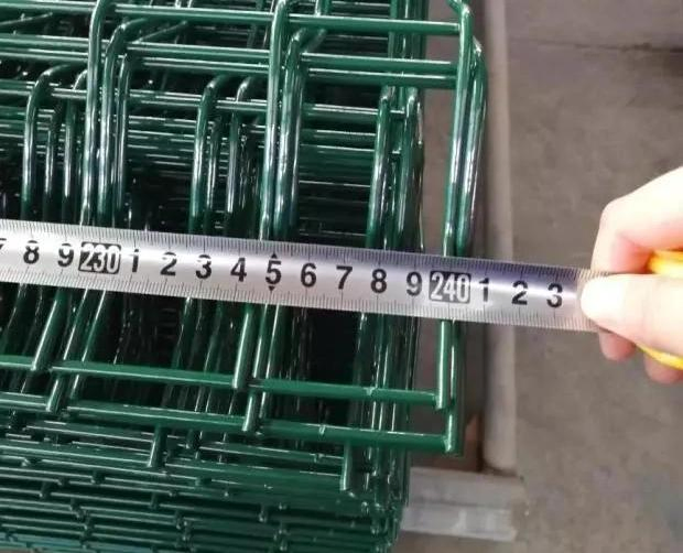 Stainless Steel Wire Mesh Fence (galvanized, PVC coated.)