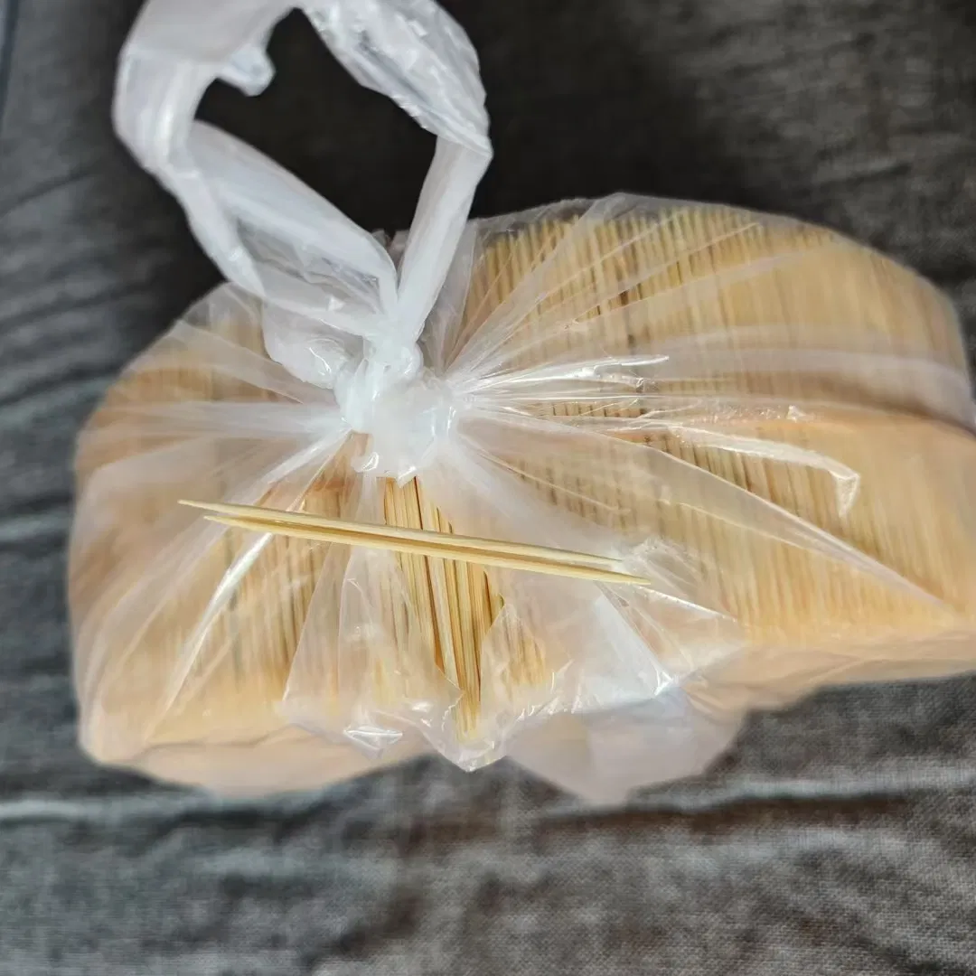 Factory Direct Sales of Dispasable Bamboo Toothpicks for Home/Hotels /Restaurants Use.