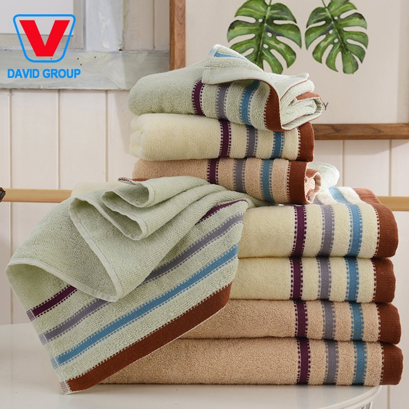 High Quality Custom Logo Towel Bath Towel with Different Thickness