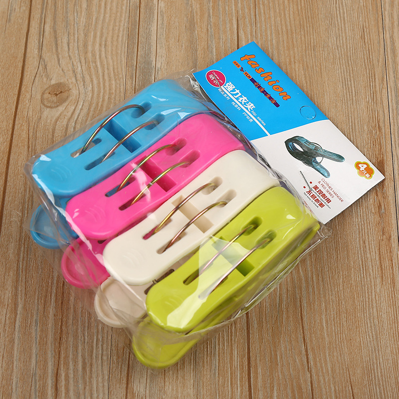 Colorful Plastic Pegs for Air-Drying Clothes and Small Laundry Items