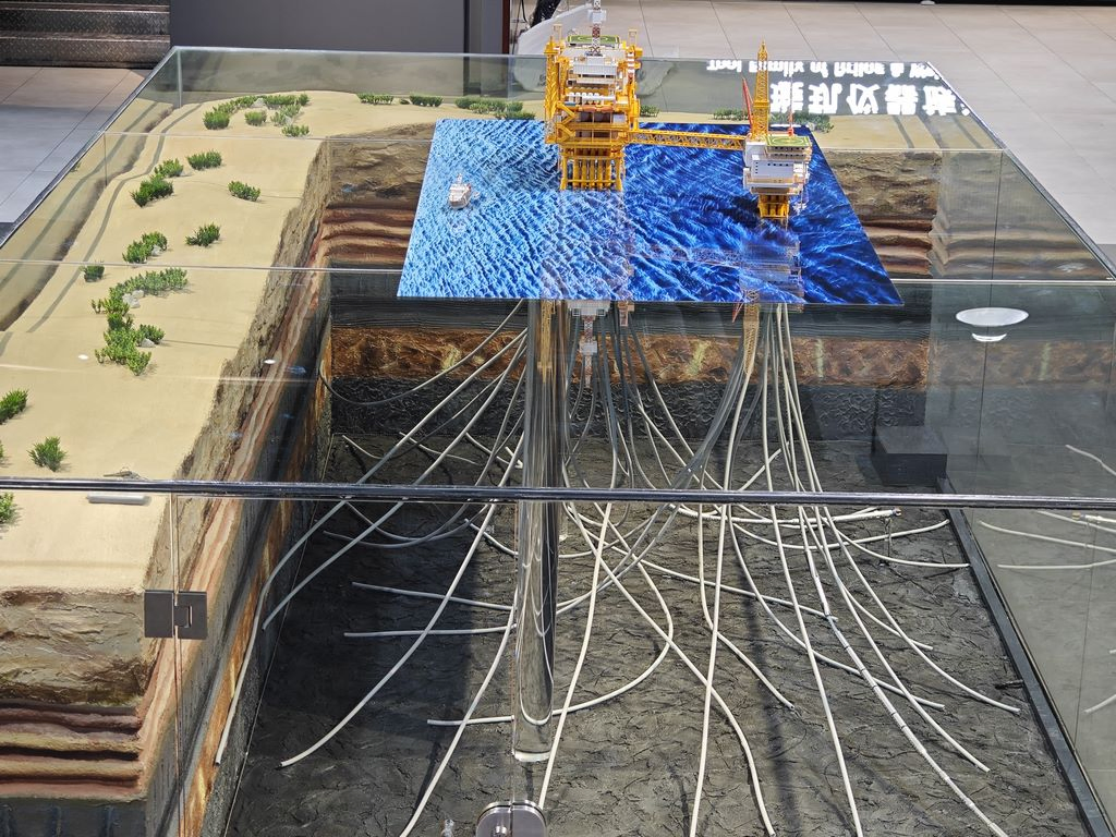 Office-Ready Hand-Made Marine Operation Model Display Sculpture Collection