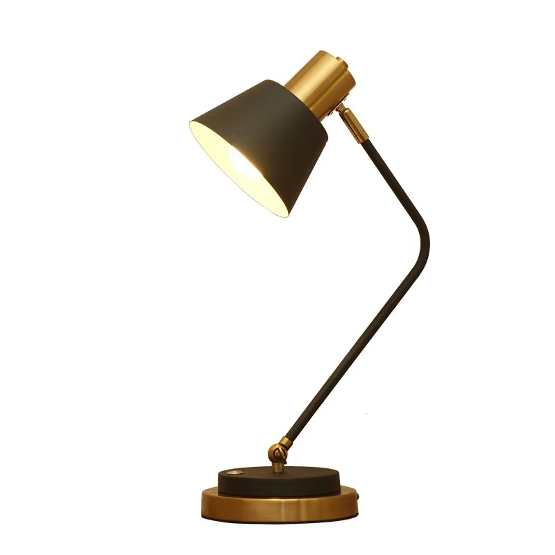 Luxury Nordic Table Lamps Home Decor Bedside Lamp Bedroom Designer Lamp with Touch Dimming for Elegant Atmosphere