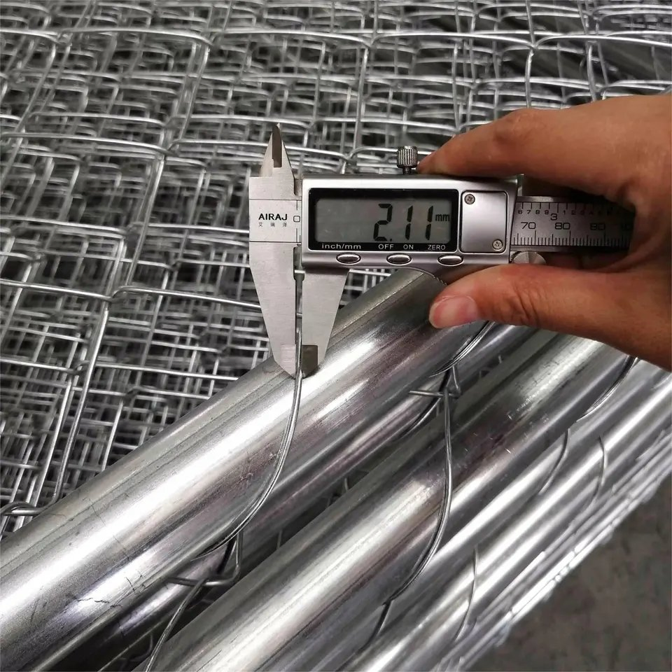 Manufacturer′ S Best Seller 3*1/2 Inch, 6*1/2 Inch Sports Fence