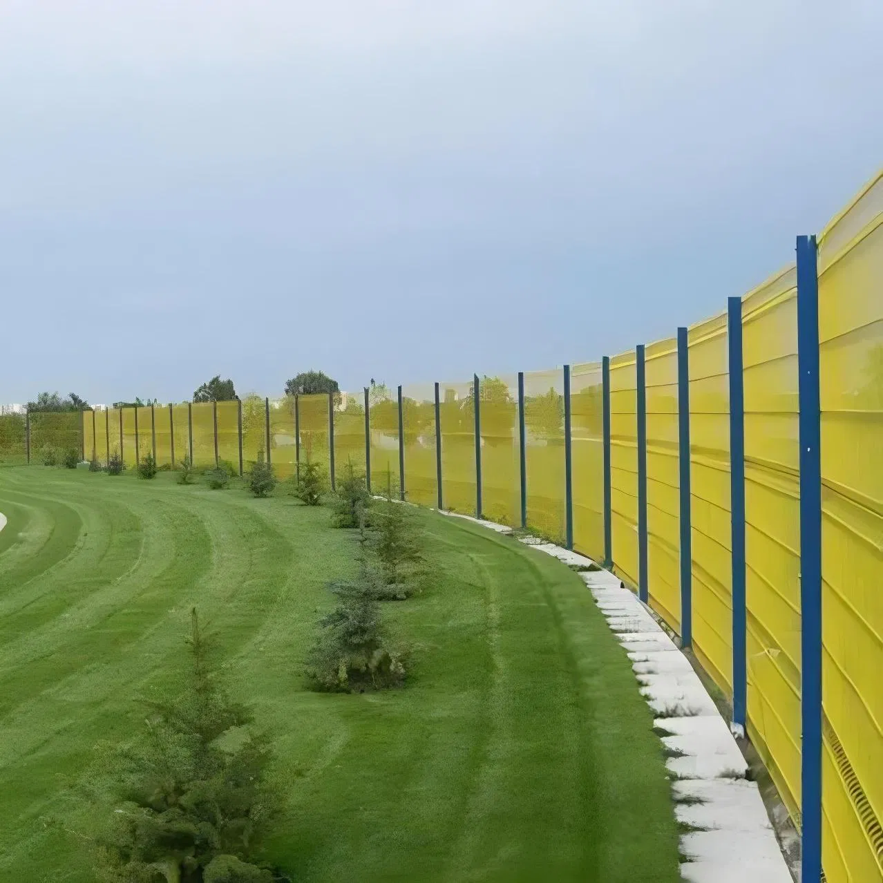 Fast Supply Speed Garden Fencing PVC Coated Galvanized Welded 3D Bending Curved Wire Mesh Fence