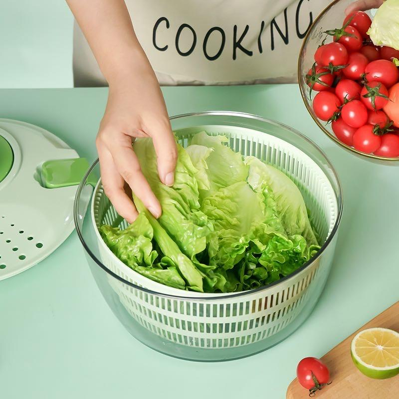 Customized Kitchen Plastic Large Capacity 4 Liter Manual Salad Spinner Vegetable Dryer Grater Slicer