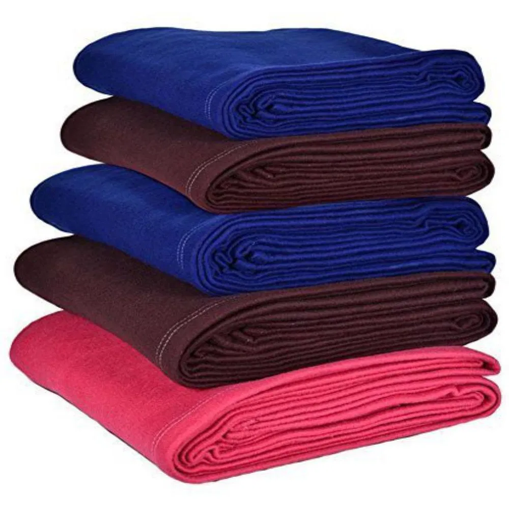 Super Soft and Breathable Coral Fleece Blanket with Honeycomb Design