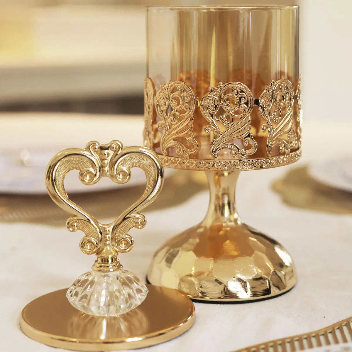 Best Selling Heart-Shaped Light Luxury Glass Containers