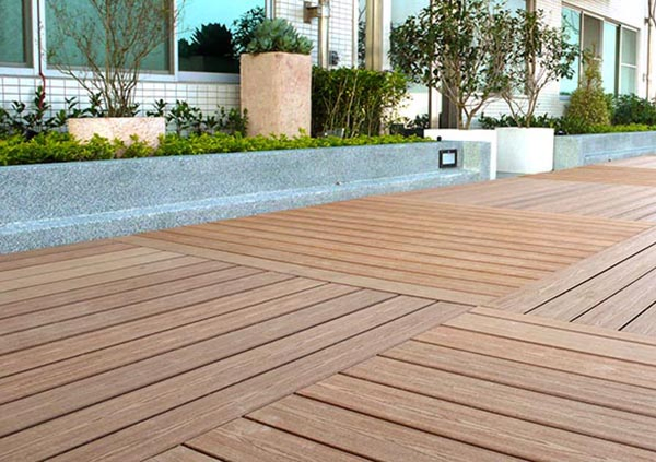Eco-Friendly Waterproof Composite Decking Anthracite for Garden Park Public Area Landscape Exterior Terrace Wall Panel/Fence Wood Texture Alfresco Decking