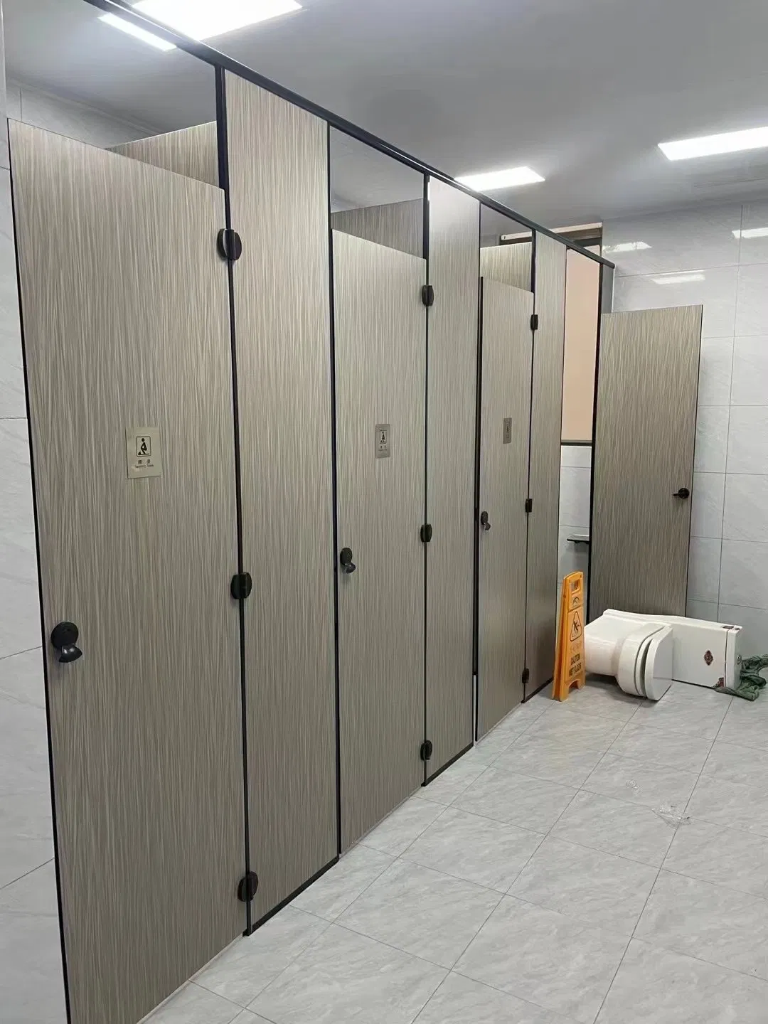 Modern School Waterproofing Materials Toilet Partition Compact HPL