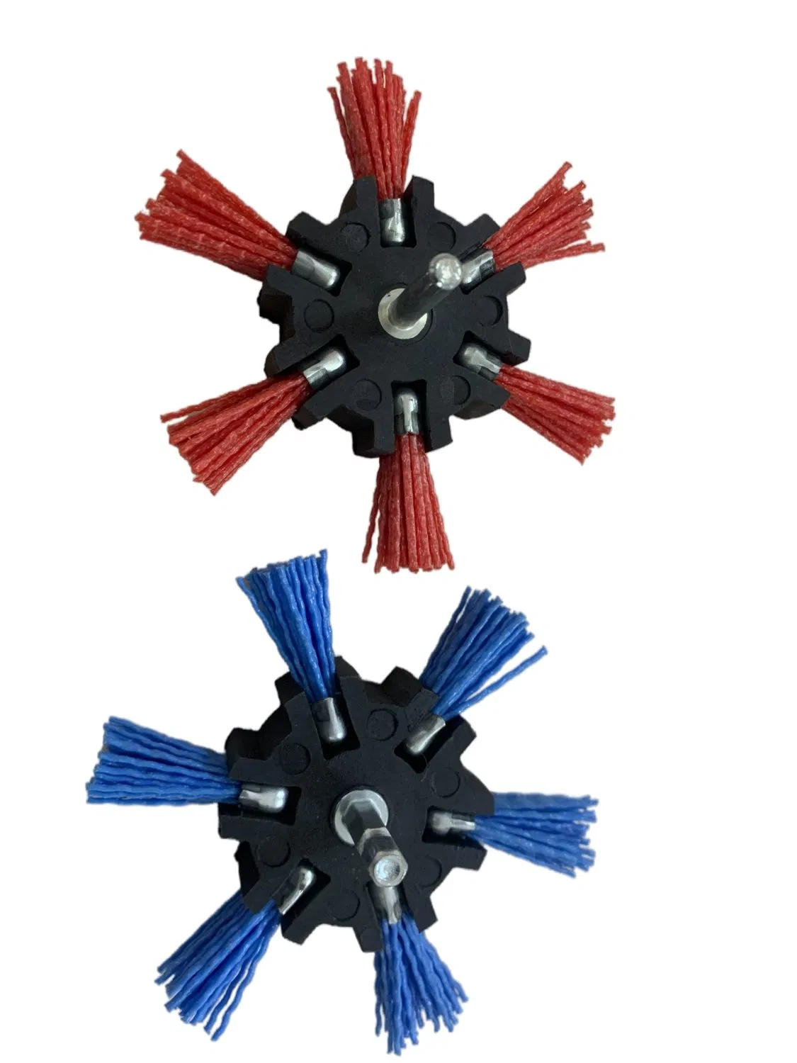 Прочная нейлоновая щетка с удобной рукояткой