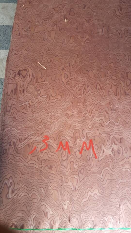 Factory-Reconstituted Engineered Veneer White Ash Veneer Door Face in 0.30mm