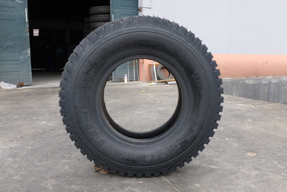 Шина грузовая Rib Lug 4.00-16 / 7.50-20