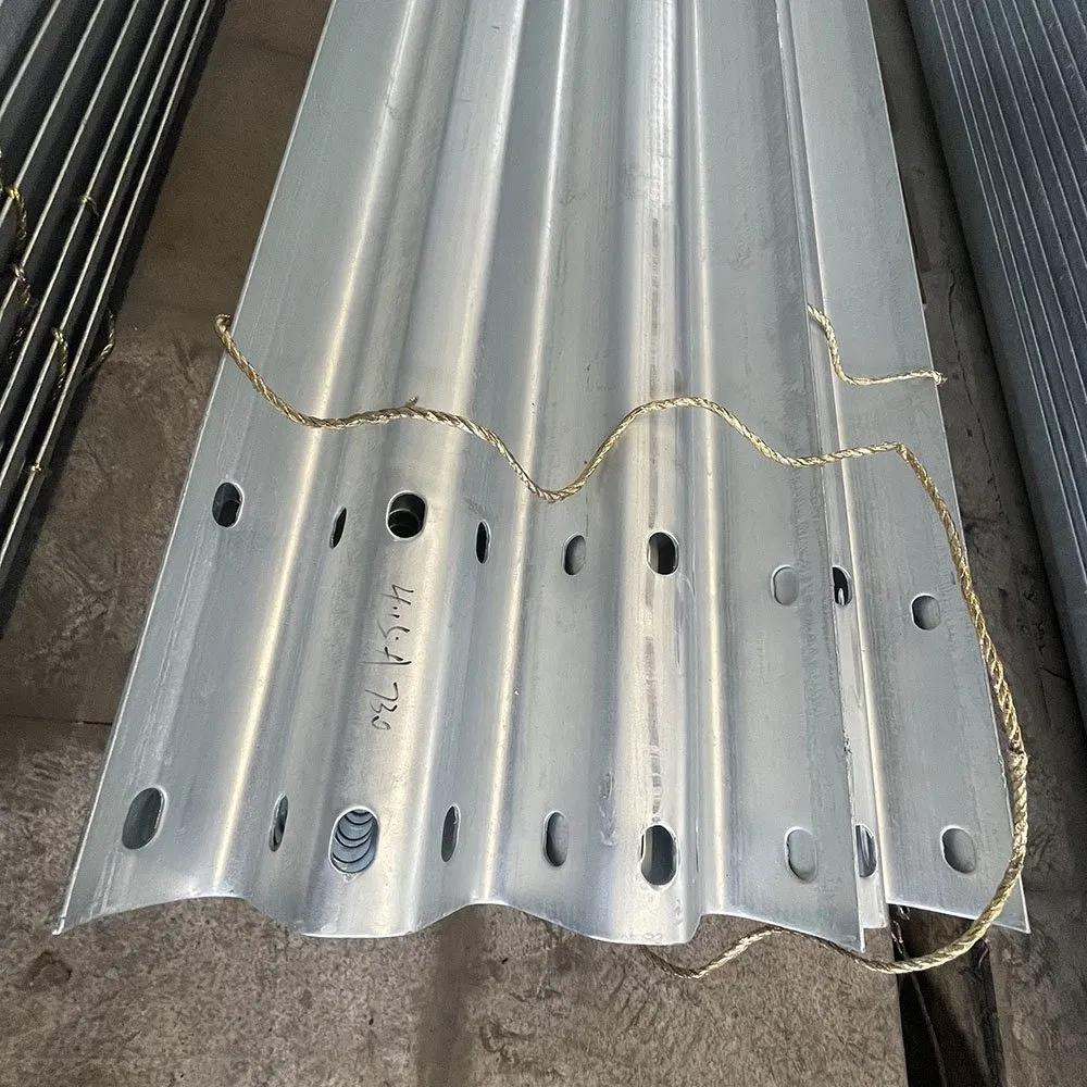Weather-Resistant Highway Guardrail for Expressways with En1317