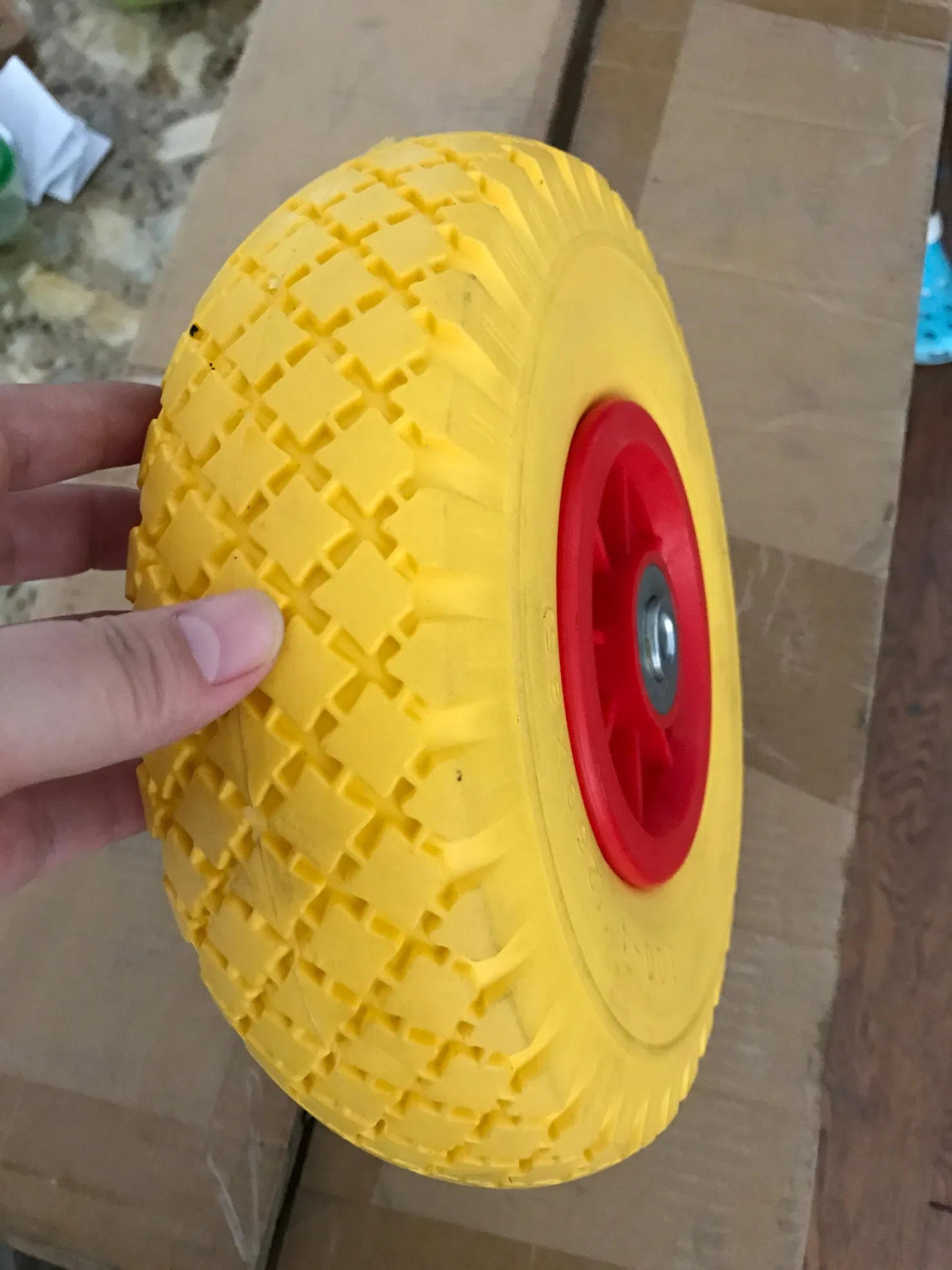 Колесо PU 300-4 с пластиковым ободом для тележек