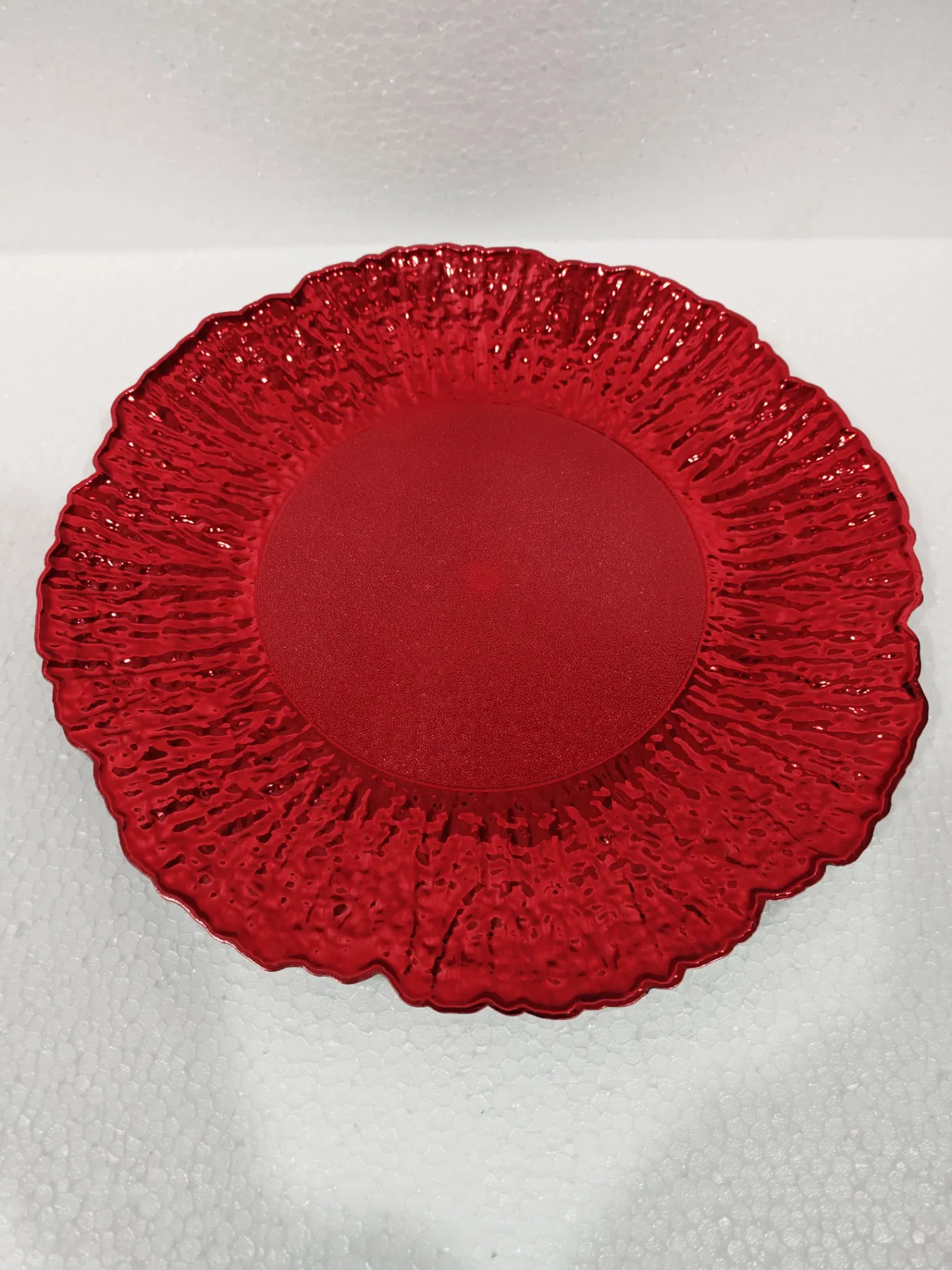 Elegant Wholesale Charger Plate for Party Decoration Gold Wave Made of Eco-Friendly