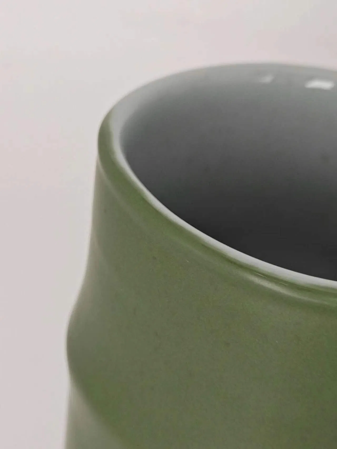 Creative Handcrafted Ceramic Japanese Retro Biomimetic Porcelain Tea Cup with Lid