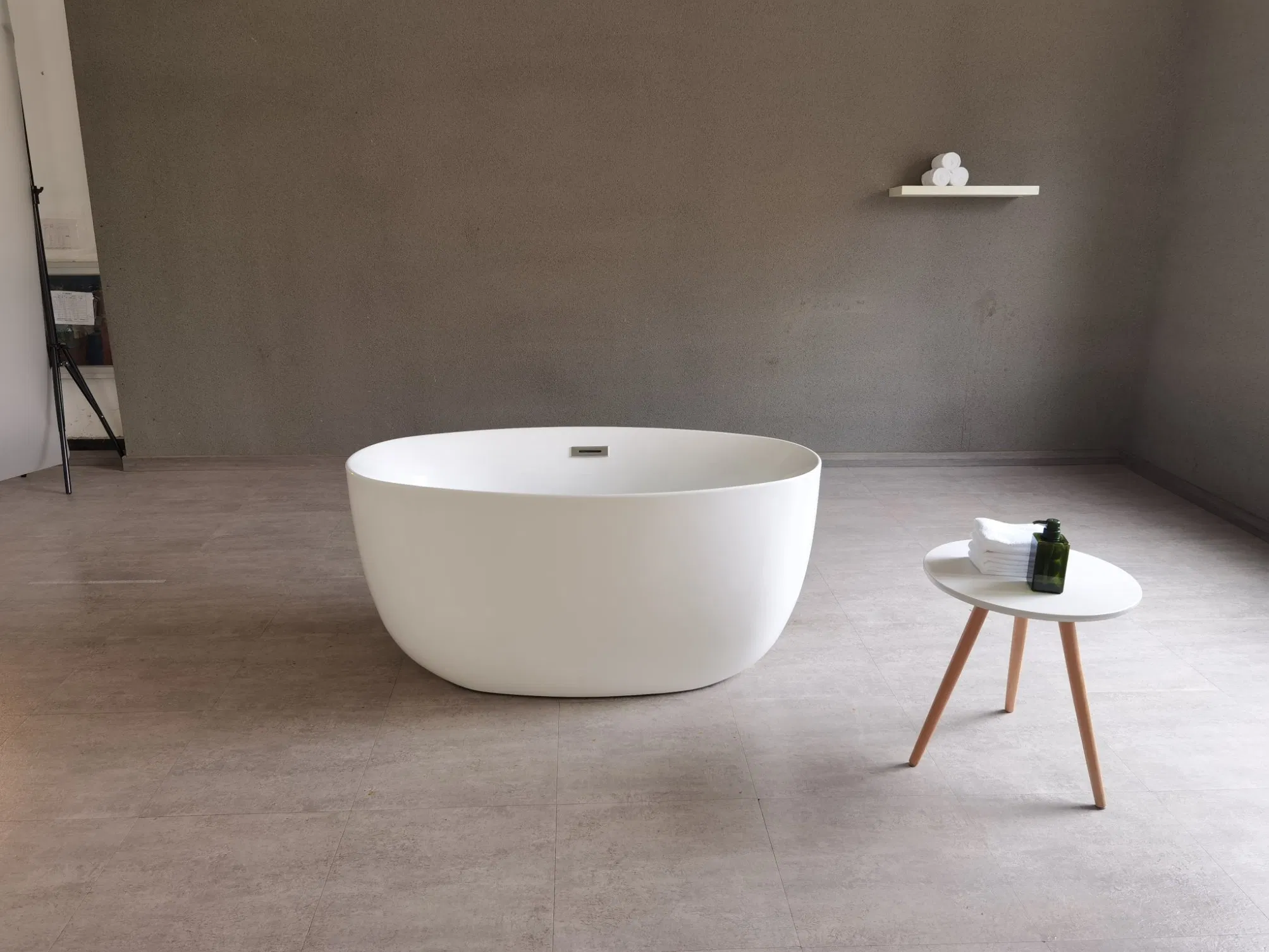 High Quality Rectangular Transparent White Acrylic Small Round Freestanding Bathtub