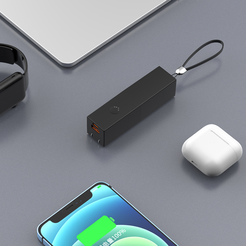 Portable Rectangle Powerbank Travelling Type-C Portable Power Station with Charger Max Output 22.5W Lithium Battery Power Bank Mobile Charger