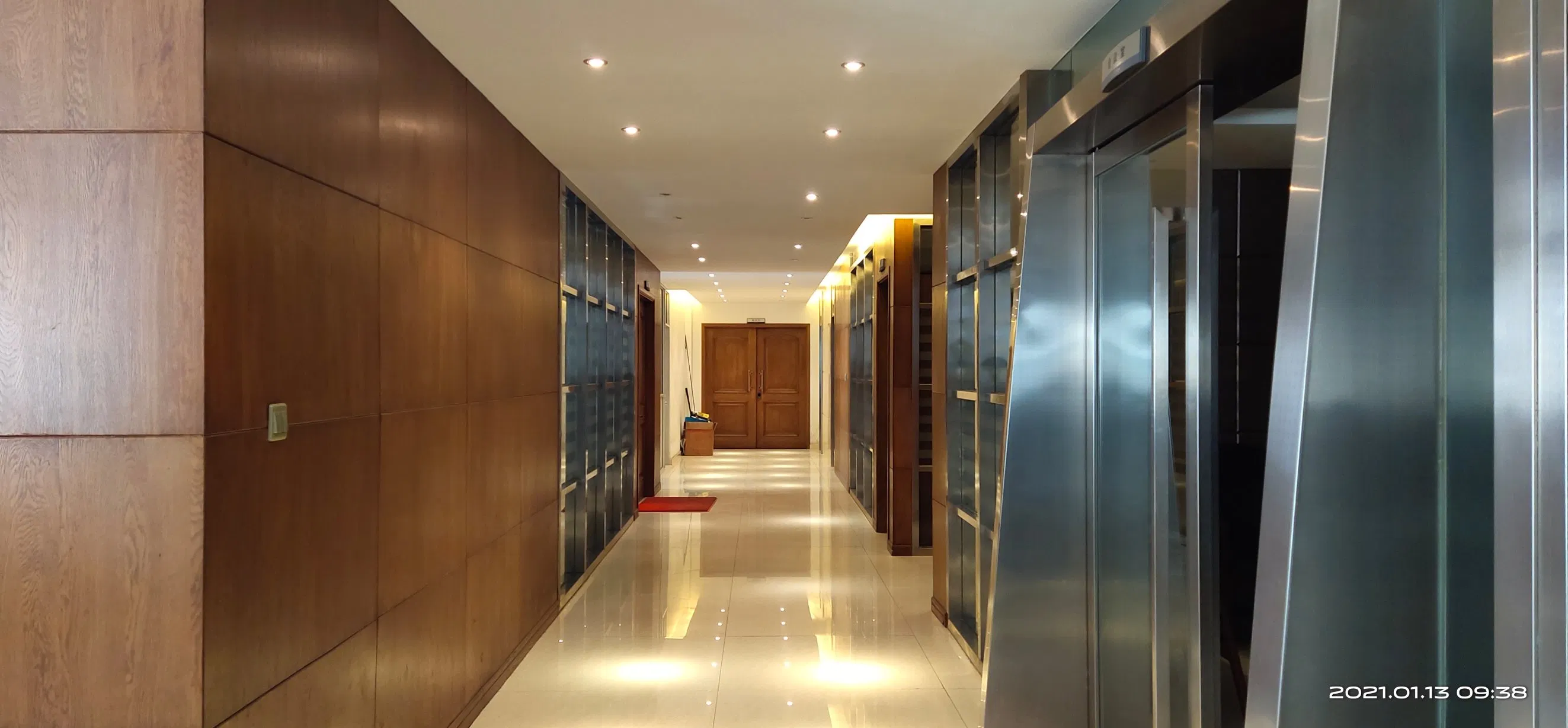 Z-90 Zinc Alloy 90" Double-Sided Bathroom Clamp