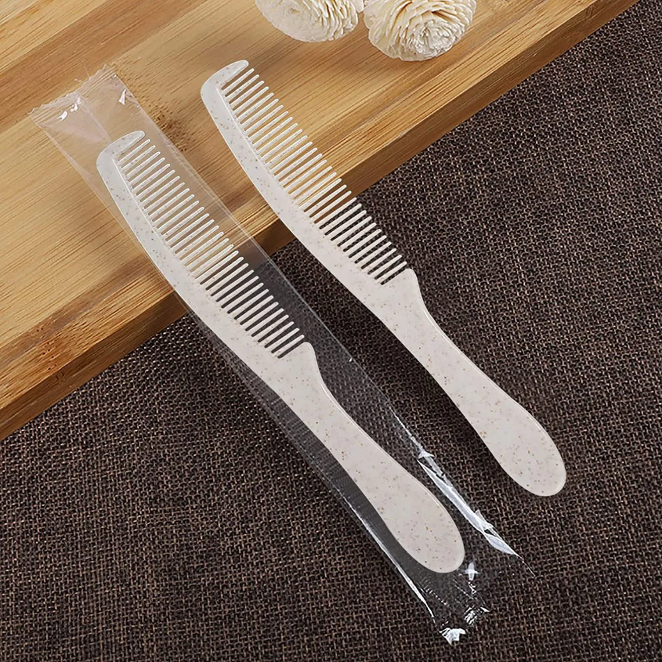 Wholesale Price Home Travel Disposable Plastic Hotel Hair Comb