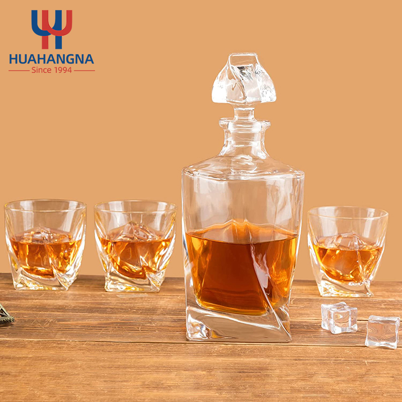 Fancy Empty Unique Shaped Clear 750ml Wine Liquor Whiskey Twist Decanter Bottles Set with Twist Cups Glasses