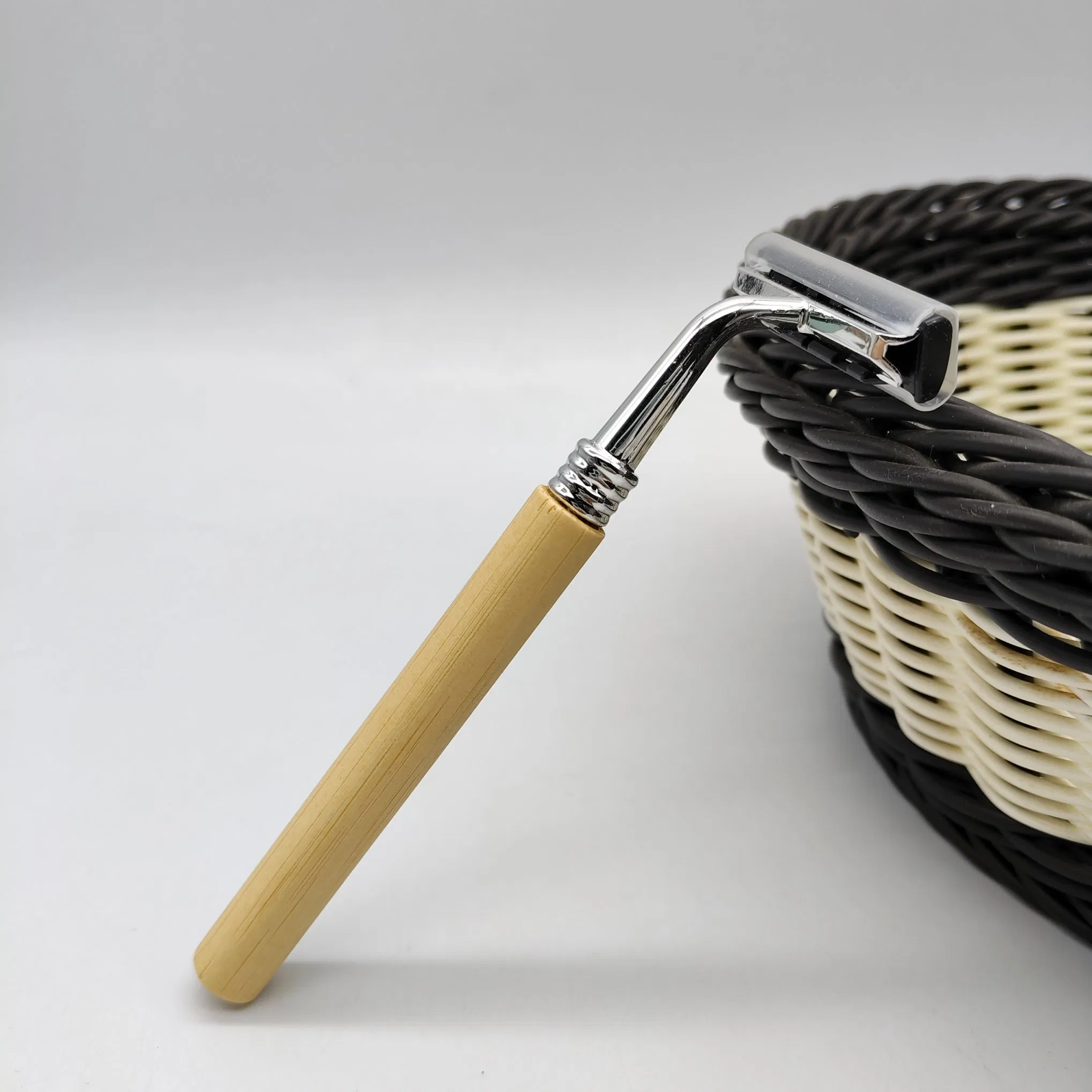 OEM Bamboo Handle Travel Twin Blade Disposable Parts Biodegradable Razor