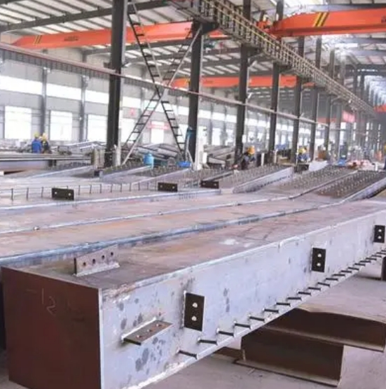 Modern Steel Structure Warehouse with Welded H-Beam Columns