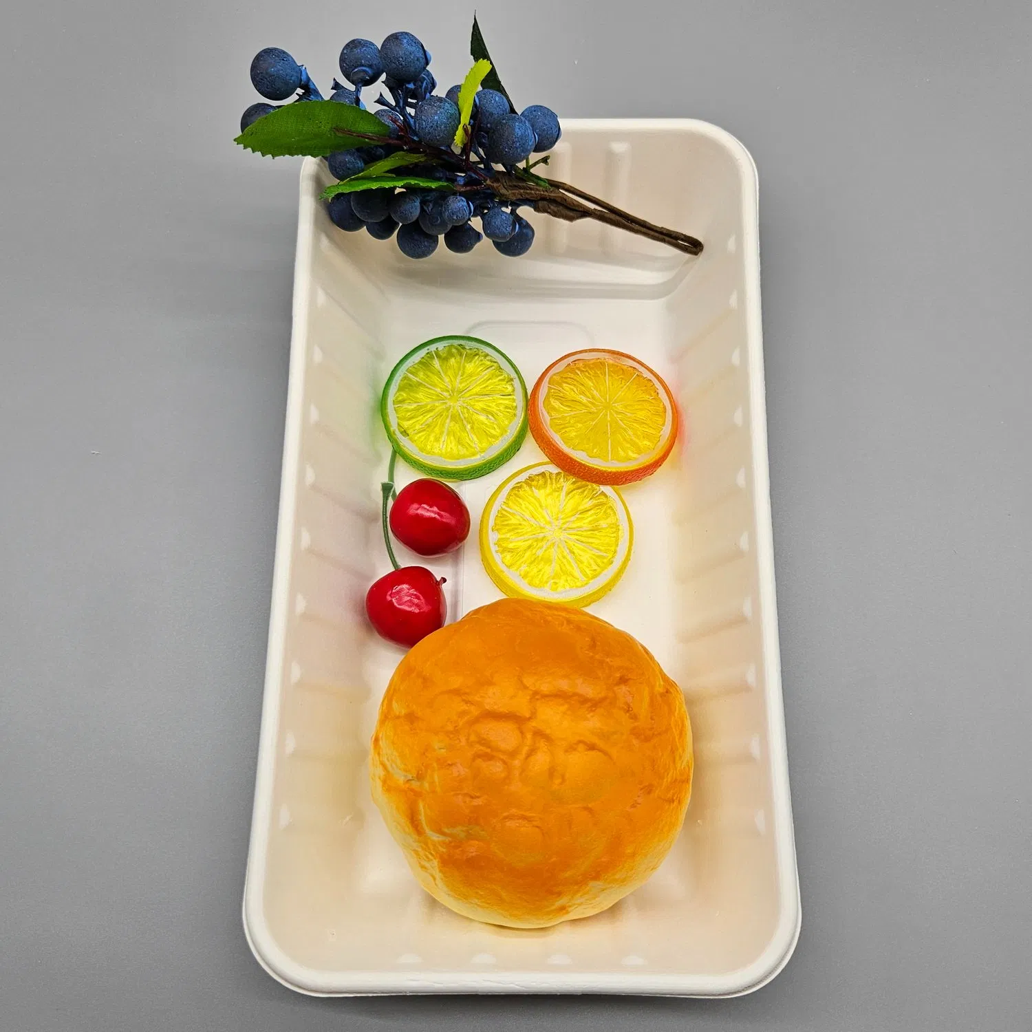 100% Natural Bagasse Pulp Biodegradable Disposable Rectangular Dish Size 27cm Salad Plate