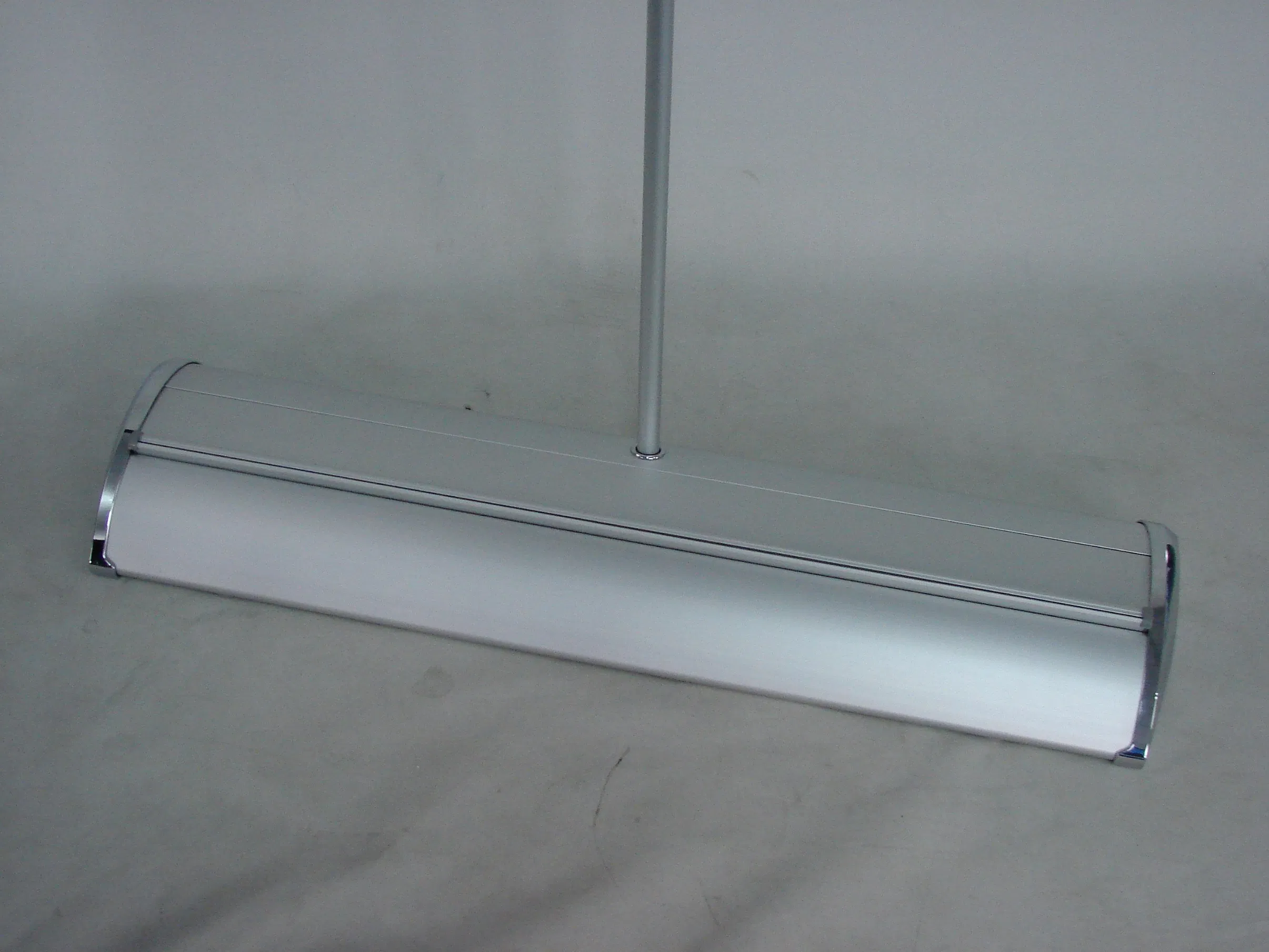 Retractable Wide Base Single Side Pop up Display Roll up Banner Stand