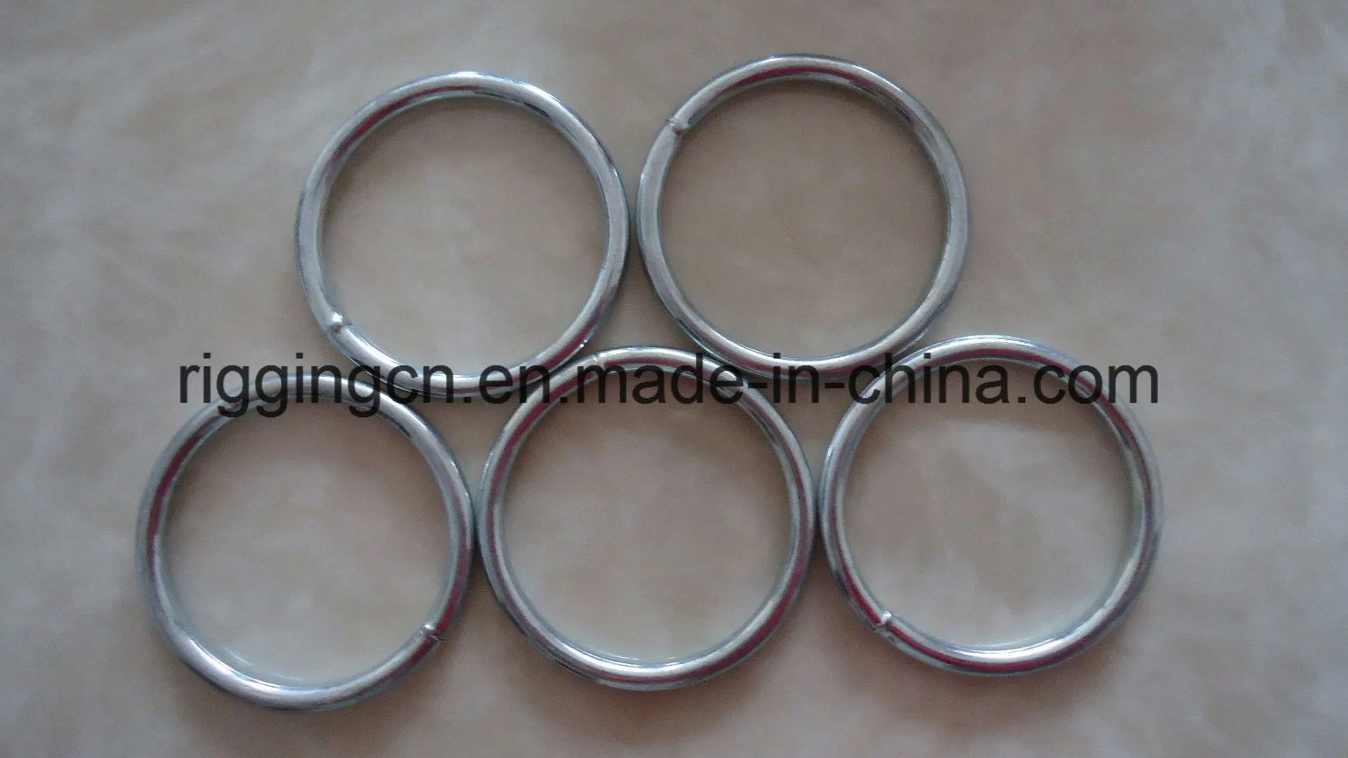 Snap Hook Olive Track Type