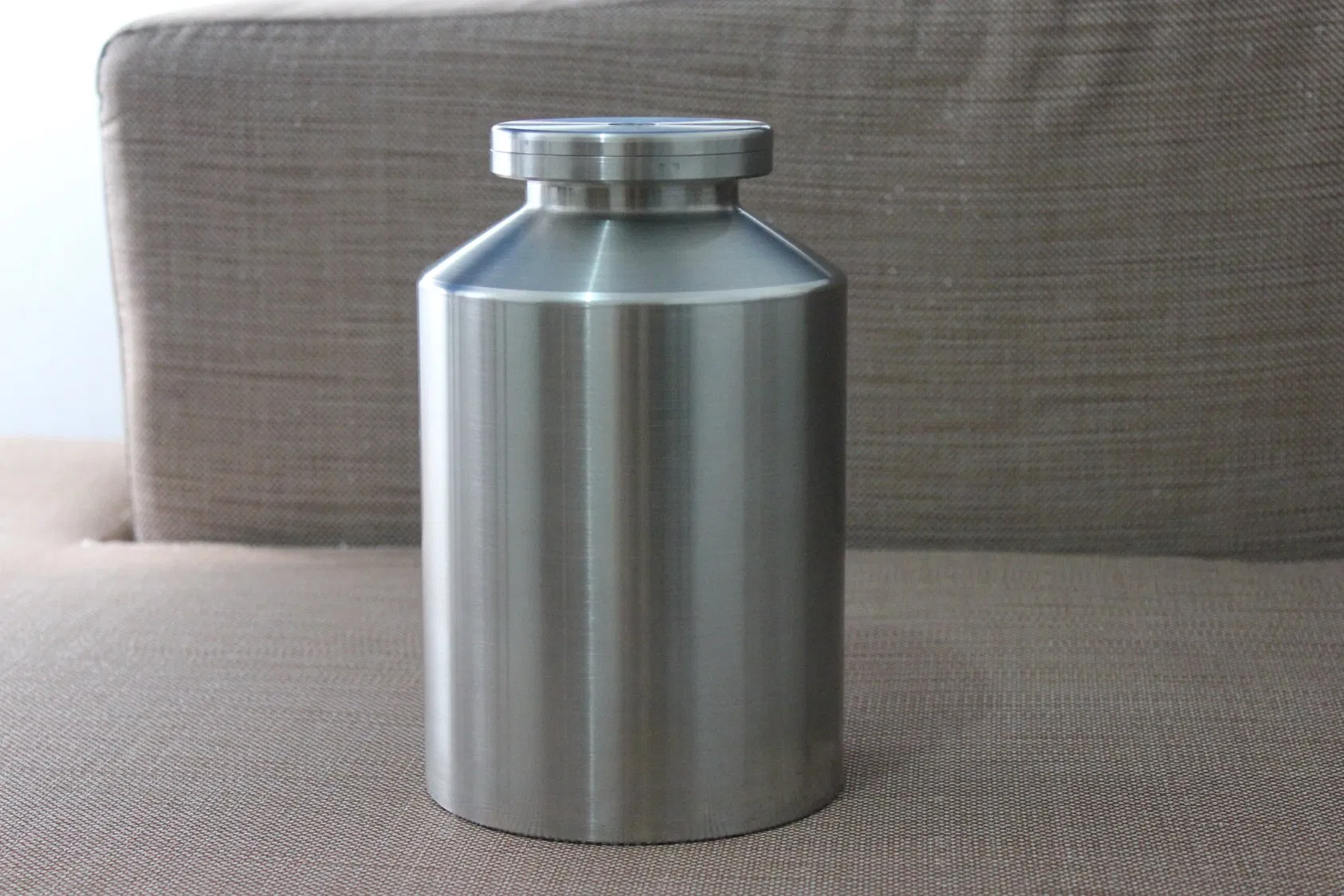 Durable Stainless Steel Rolling Jar for Efficient Laboratory Grinding Applications