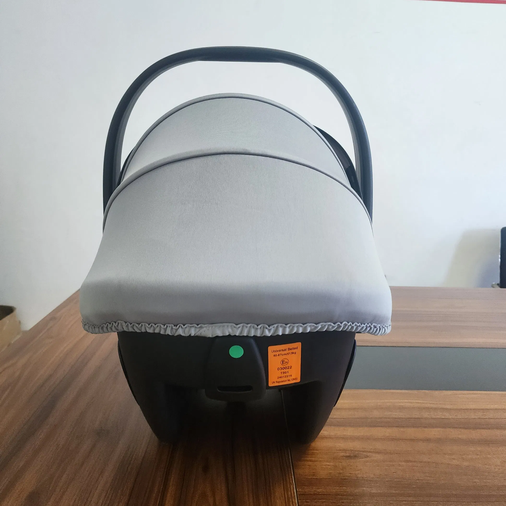 2 Solid Color for Choosing Safety and Soft Baby Car Seat