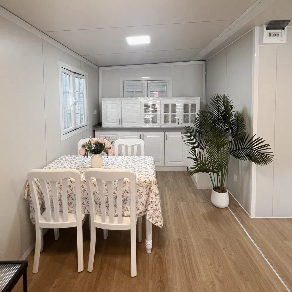 Prefabricated Container House for Construction Site, Reusable and Durable Panels Ready Prefab House Portable Prefab House