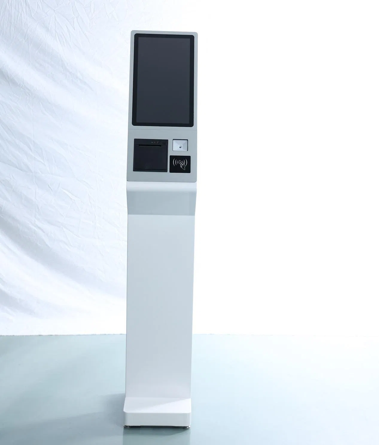 15.6 Inch Advertising Posters Floor Stand Thermal Kiosk