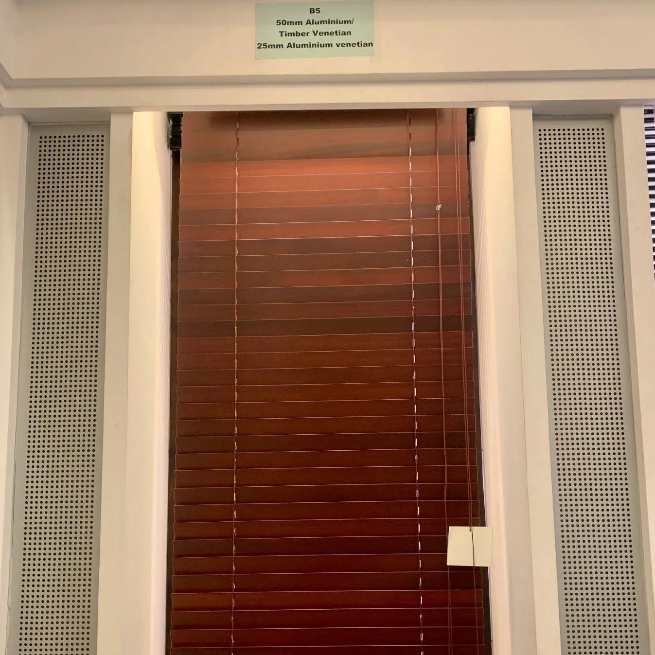 Durable Faux Wood Window Shades Roller Blinds Wooden Blinds