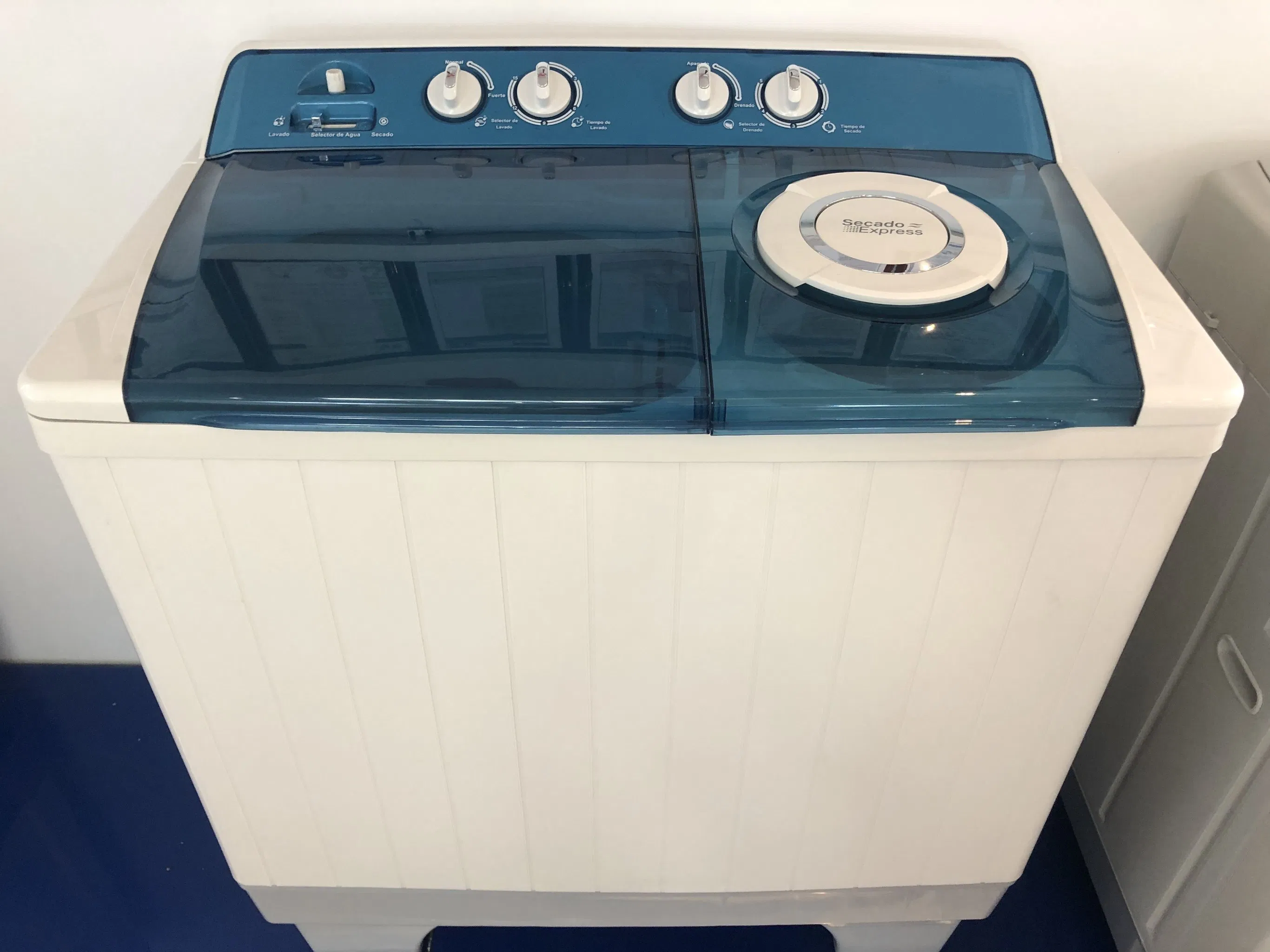 Top Loading Twin Tub Semi-Auto Washing Machine High Quality Low Price