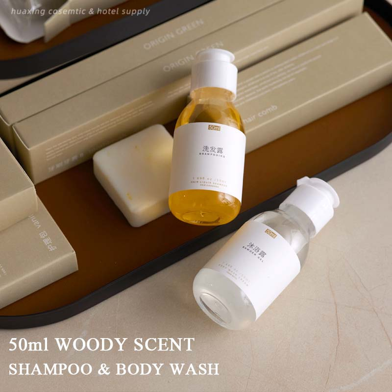 Elegant Hotel Amenity with Hotel Shampoo, Slipper and Hotel Soap