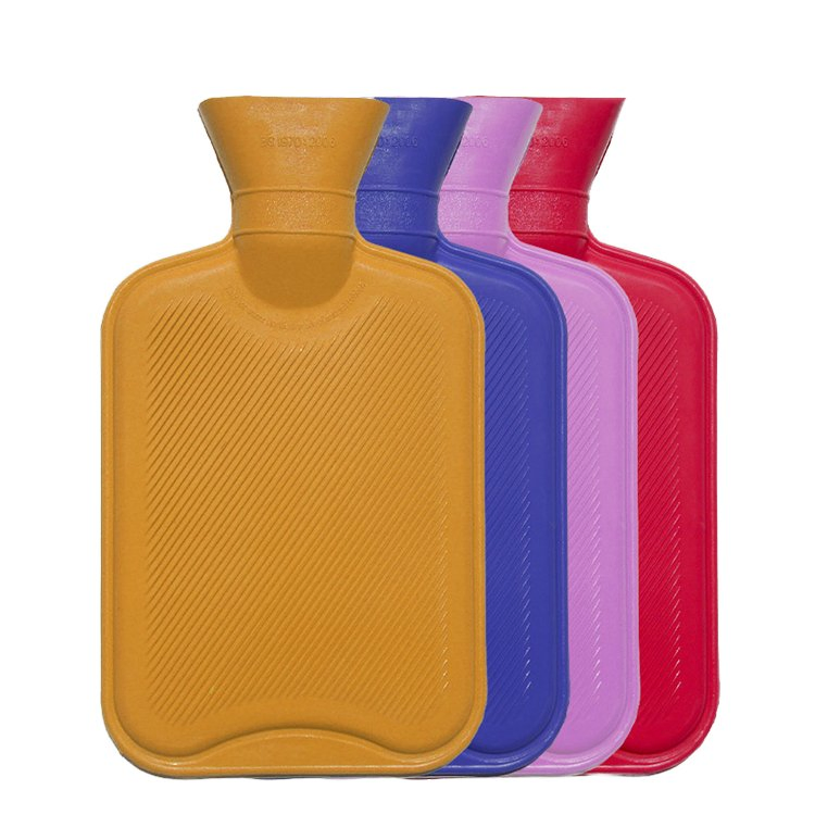 BS TUV CE SGS Intertek Christmas Gift 2L Cold Winter Hand Warm United Kingdom Top Sale and Rubber Hot Water Bag with Knitting Cover