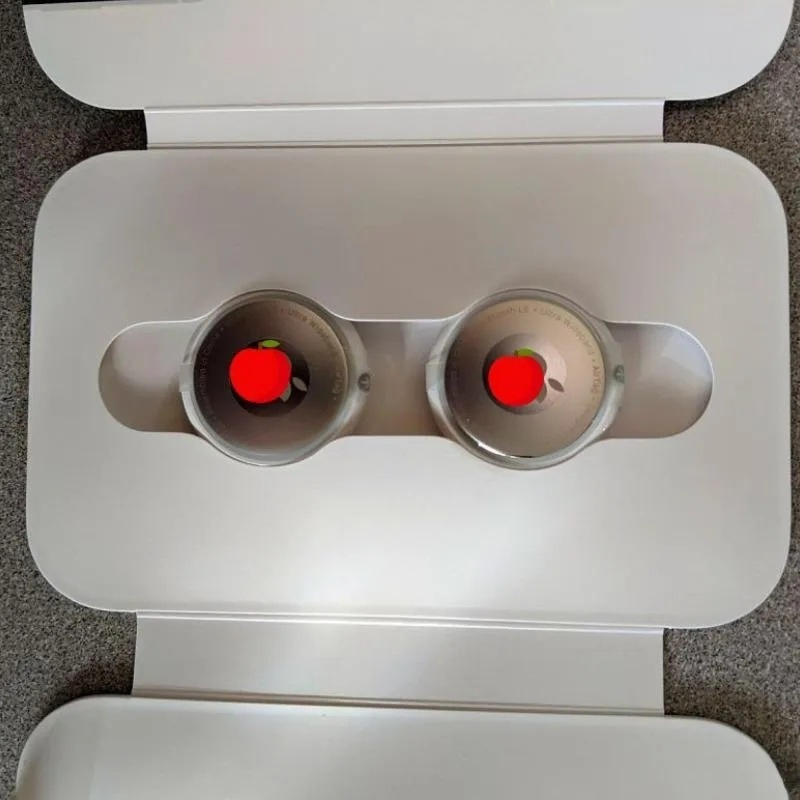 Premium White Electric Replica GPS Tracker - Bluetooth 5.3, Quick Charging Function