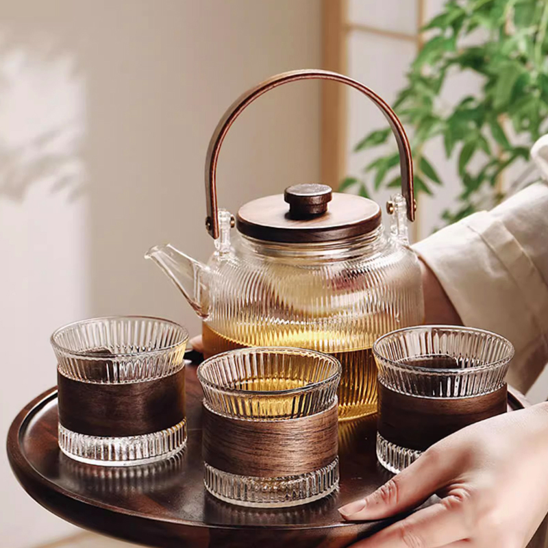 Elegant Glass Teapot with Wooden Handle Designed for Safe Boiling and Brewing