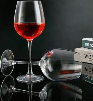 Sleek Design Stable Base Glass Goblet for Formal Banquets