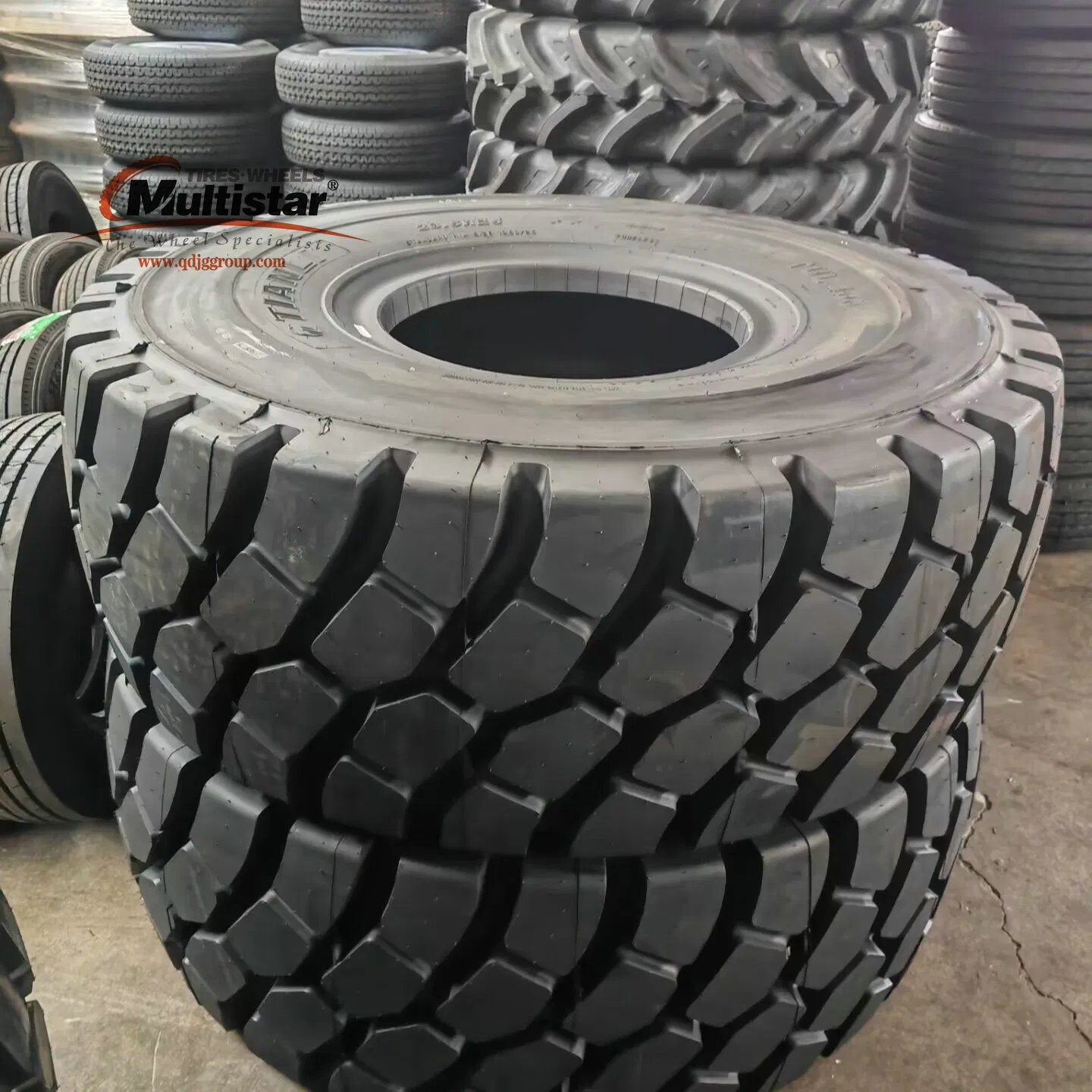 Snow Tire 14.00R24 for Winter Loader Grader Truck