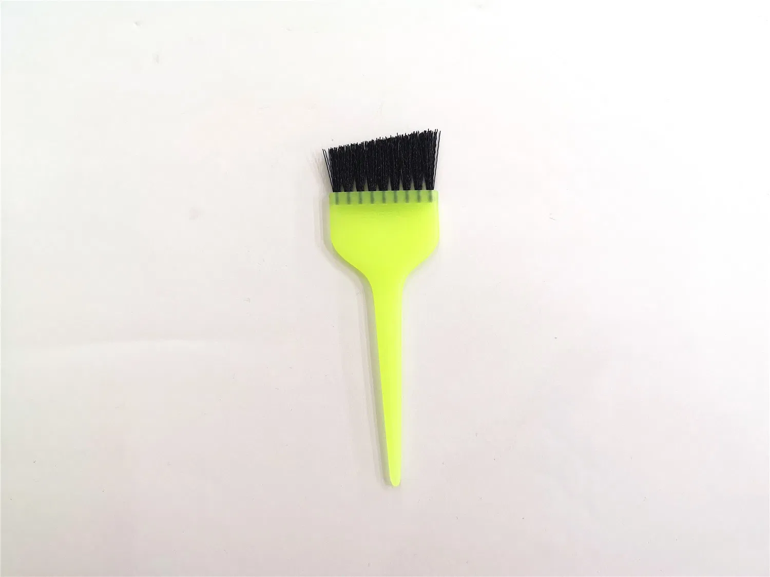 Transparent Yellow Bevel Bristle Dye Brush