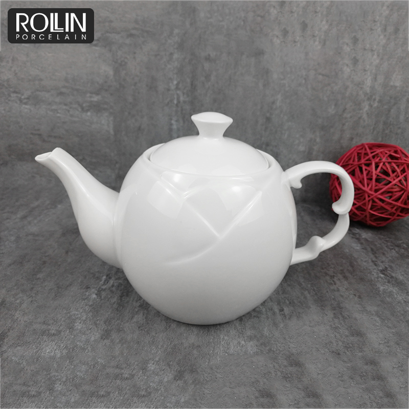 Round Shape Porcelain Coffee Pot with Design