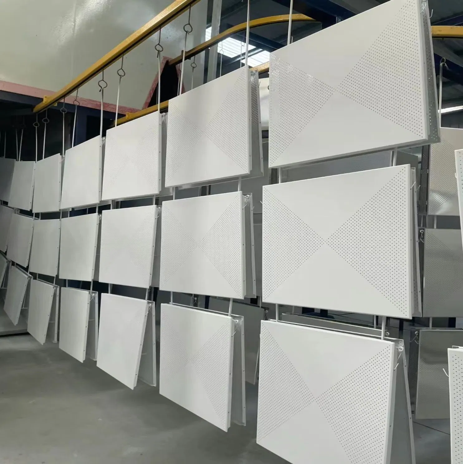 Perforated Soundproof Metal Acoustic Panel Aluminum Ceiling Panel Soundproof Aluminium Acoustic Panel Ceiling Covering Ceiling Decoration
