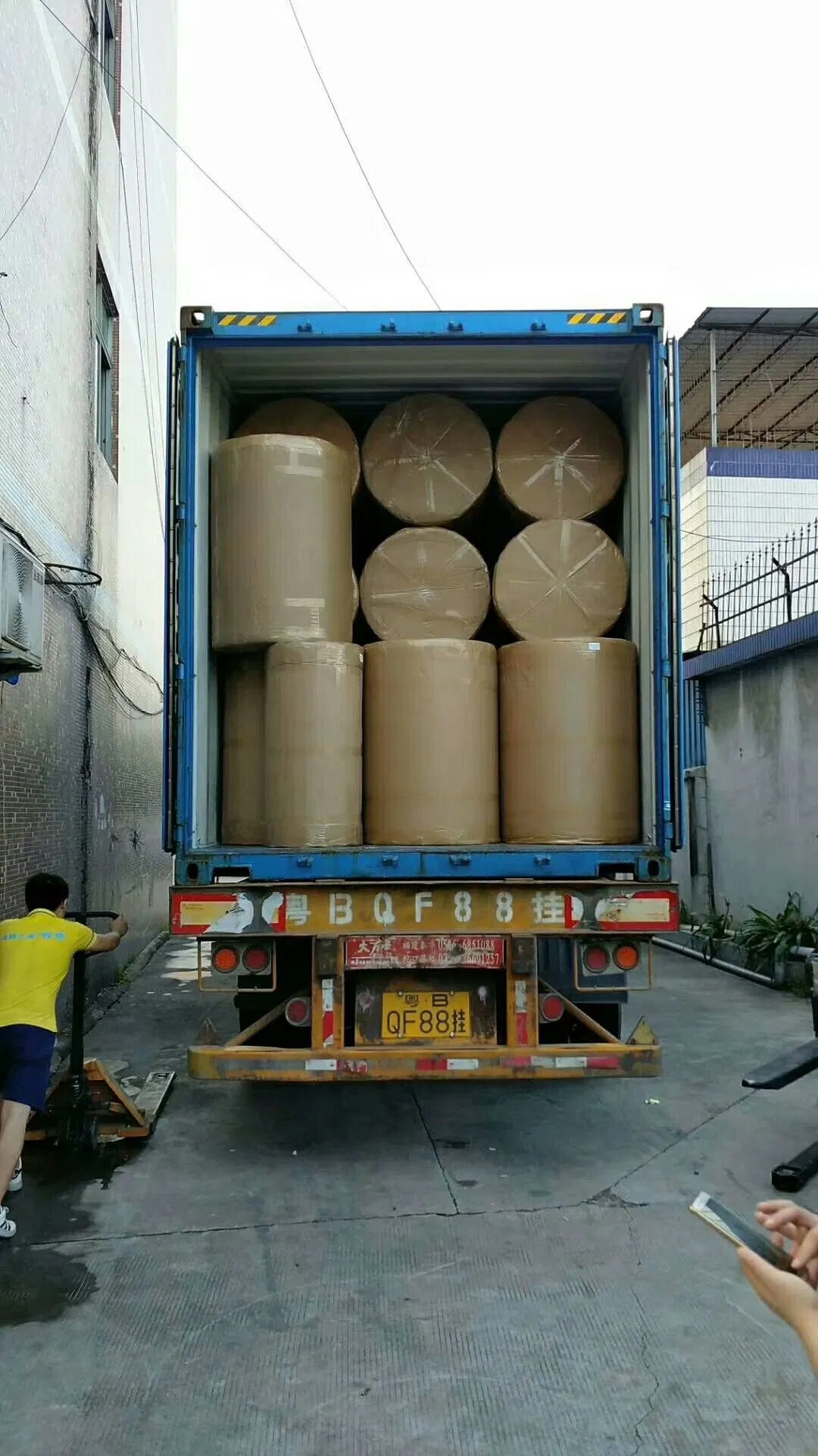 China Manufactory 1020mm*200m Jumbo Roll Adhesive EVA Foam Tape