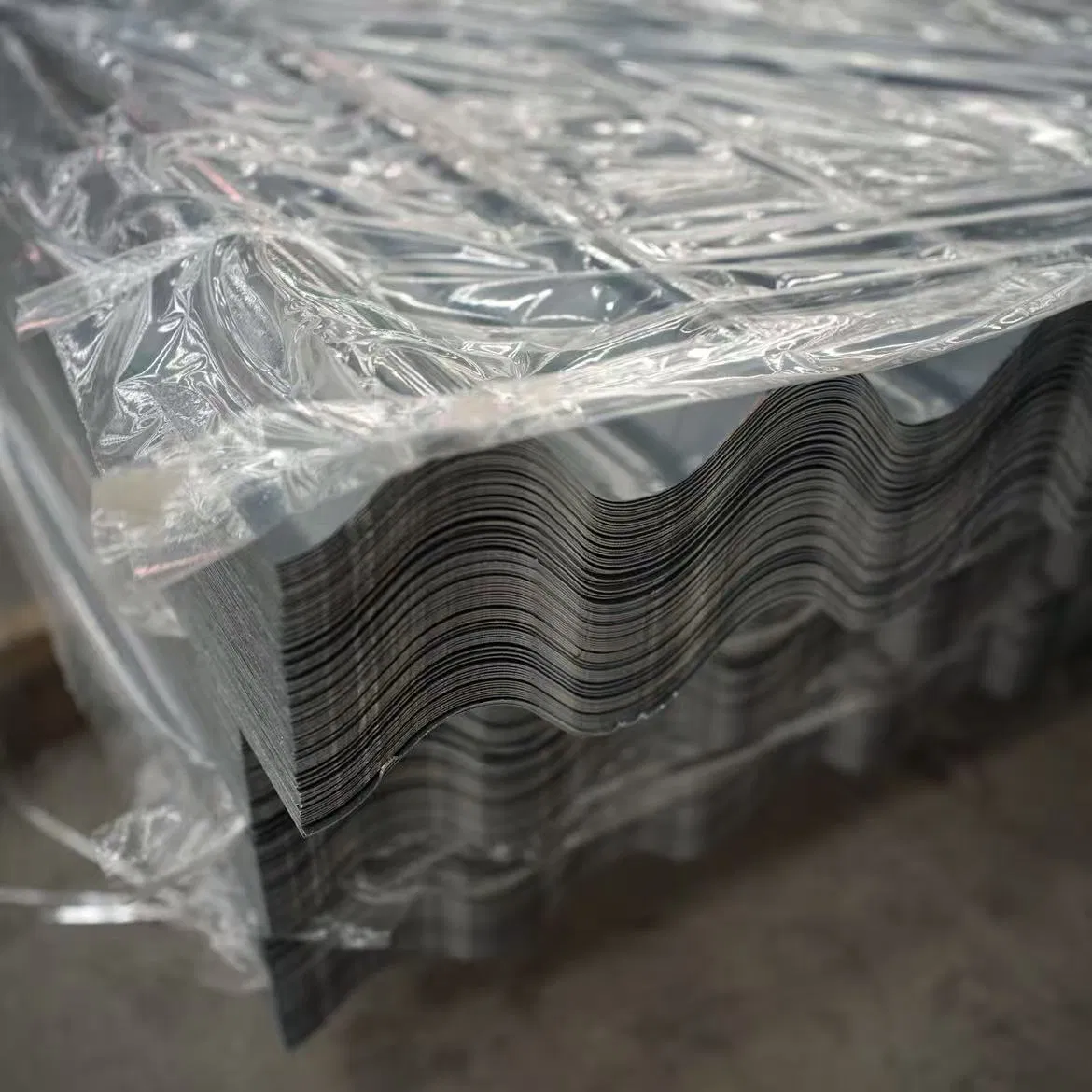 0.3 - 0.8 Millimeters Thick Colored Pre-Coated Galvanized Steel Sheet for Prefabricated Roof Panels of Houses