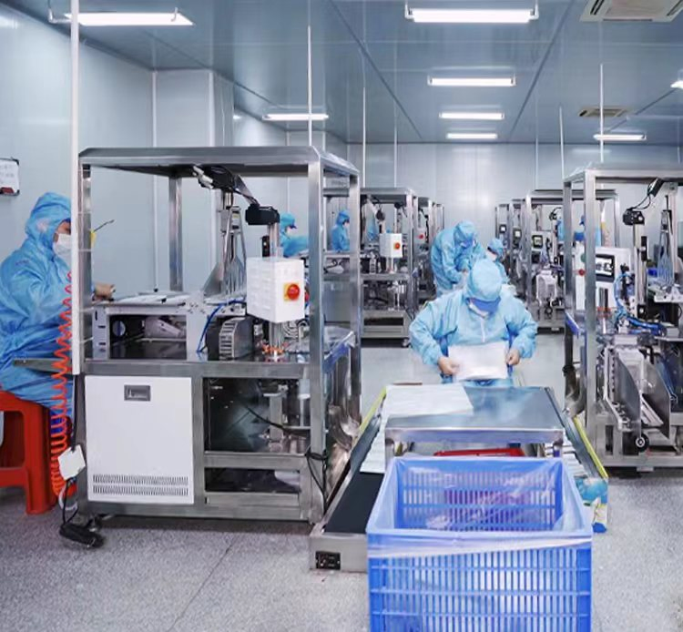 Golden and Silver Superconducting Facial Mask Sheet Luxurious Mask