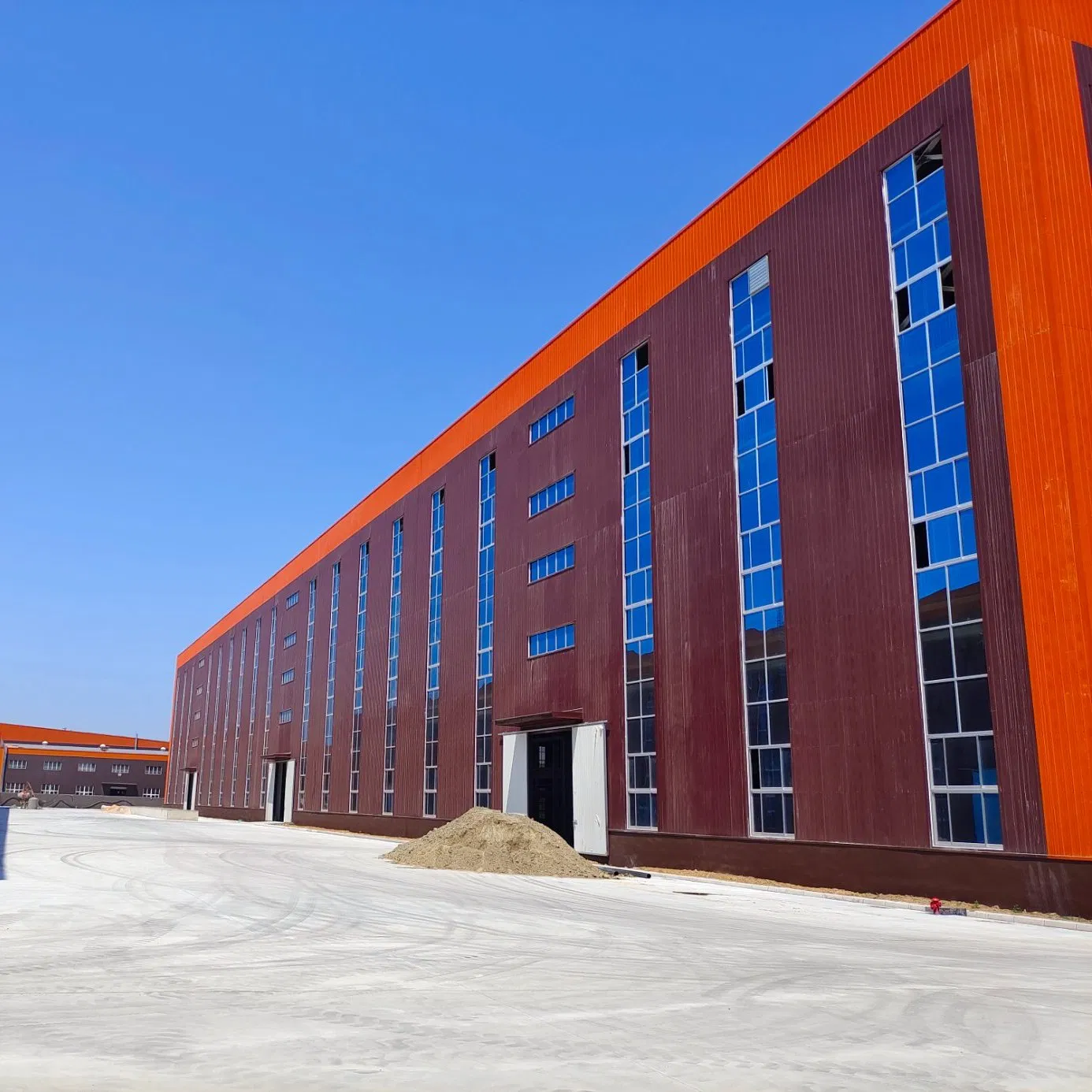 Durable Prefabricated Steel Buildings for Warehouses and Workshops